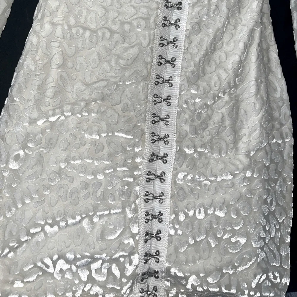 Princess Polly - white dress - size 4 - Picture 3 of 5